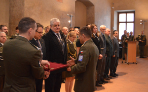 Slavnostní nástup Velitelství Vojenské police Tábor