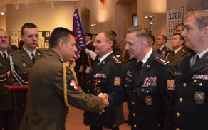 Slavnostní nástup Velitelství Vojenské police Tábor