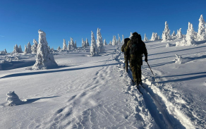 Vojenská policie trénovala přesuny na sněhu a ledu