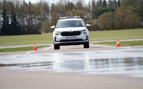 Nové řidičské cvičiště v Bechyni posílí připravenost vojenských policistů i dalších bezpečnostních složek