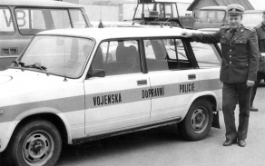 1991_-_jedno_z_prvnich_vozidel_vp.jpg