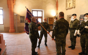2022 Ustanovení nového velitele plk. Pavla Hutáka