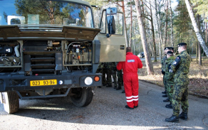Výcvik v Autoškole Vojenské policie