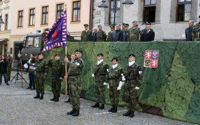 2006 Propůjčení bojového praporu